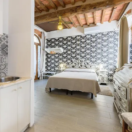 By Mmega Appartement *